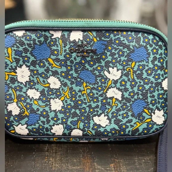 Coach Sadie Crossbody - Picture 1 of 7